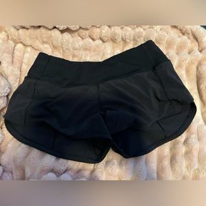 Lululemon size 2 speed up short in black. 2.5 length!